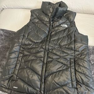 The North Face Puffer Vest Size L Womens